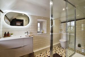 Photo 15- click for photo gallery